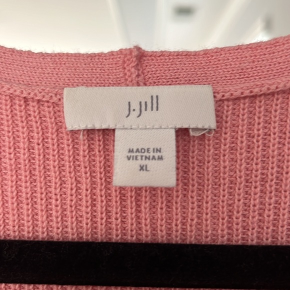 Jjill V-neck sweater. Size xl. In a pretty pink. - Picture 3 of 5